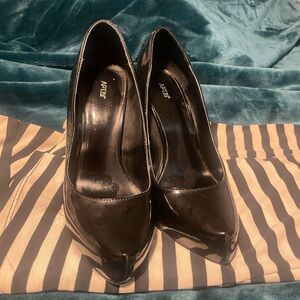 🖤APT. 9 Black Shiny Platforms🖤
